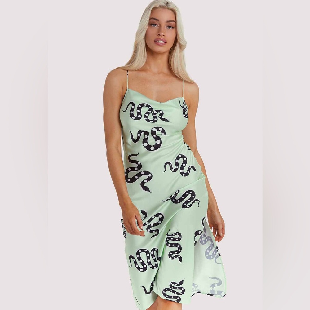 KILO BRAVA Playful Promises
Green Moon Snake Dress Large